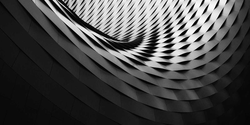 技术分享：网络自动化与编排工具深度比较——Python脚本与专用平台的IT资源管理之道